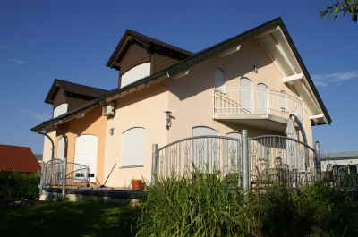 Geschftshaus in Au